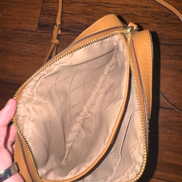 Michael Kors Beige and Brown Crossbody Bag - Picture 4 of 8